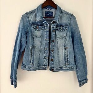 Ann Taylor LOFT Light Wash Denim Jacket Small Classic Stretch Jean Jacket